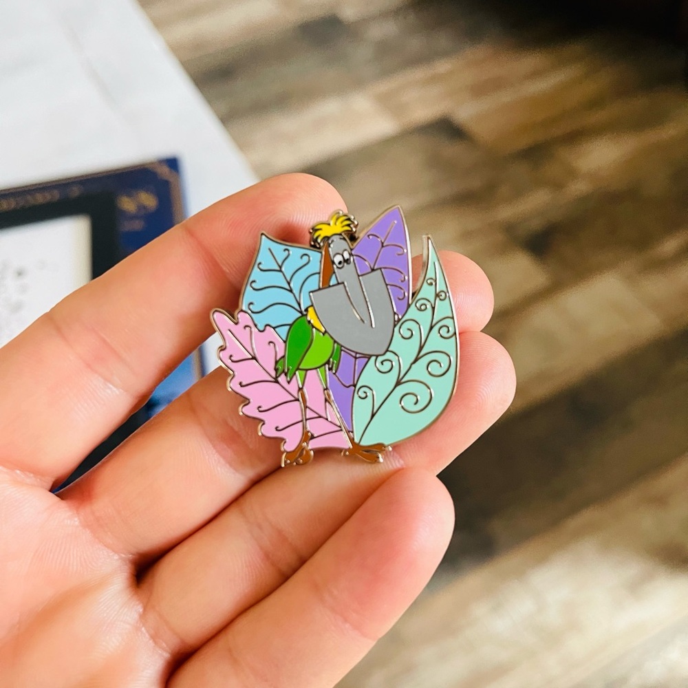 Alice in wonderland pin